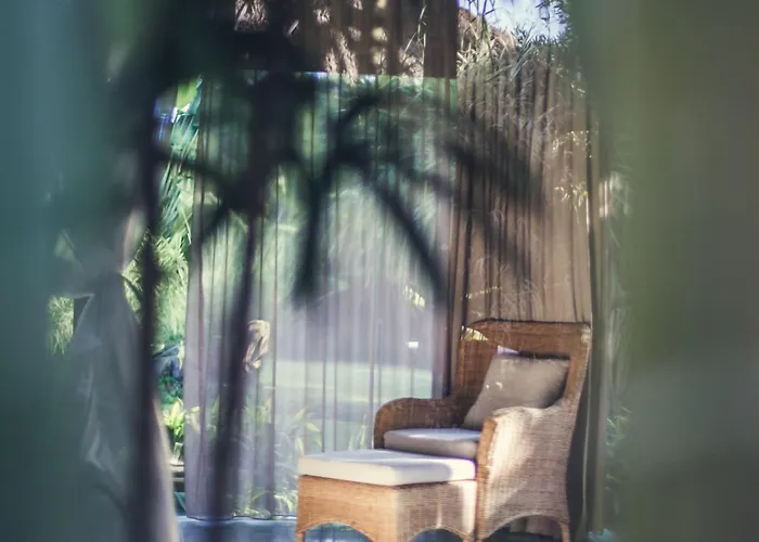 Reddoor Bali Hotel